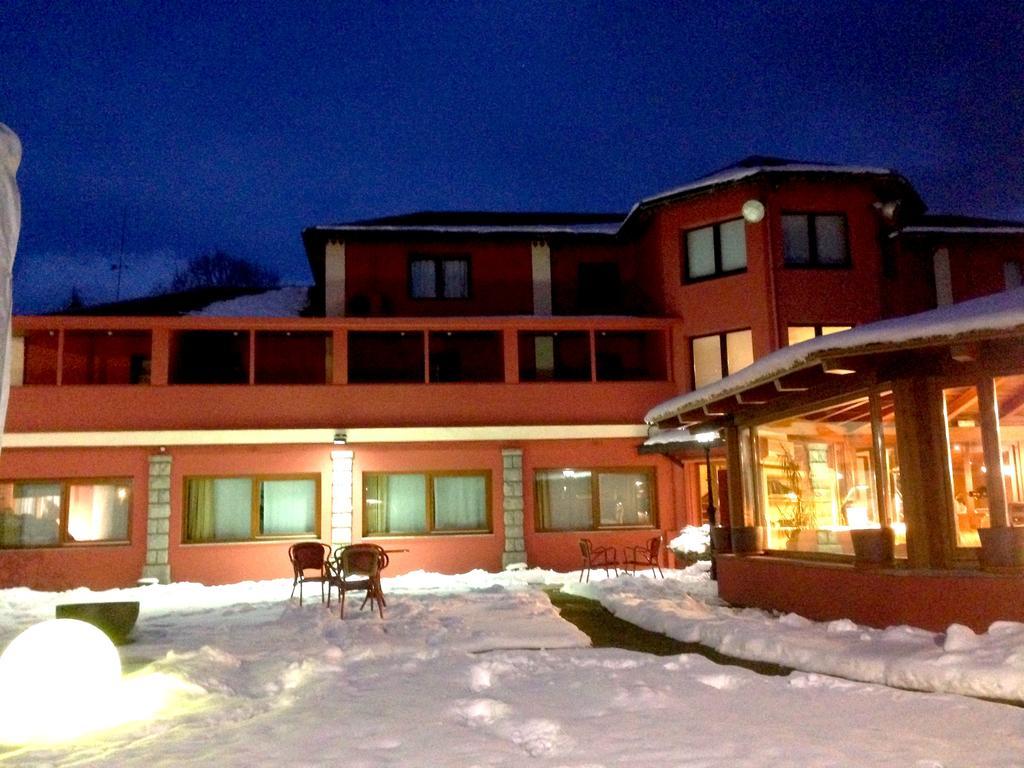 Hotel Del Lago Puigcerda Ngoại thất bức ảnh