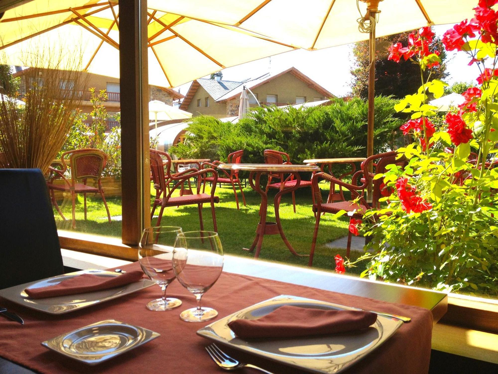 Hotel Del Lago Puigcerda Ngoại thất bức ảnh