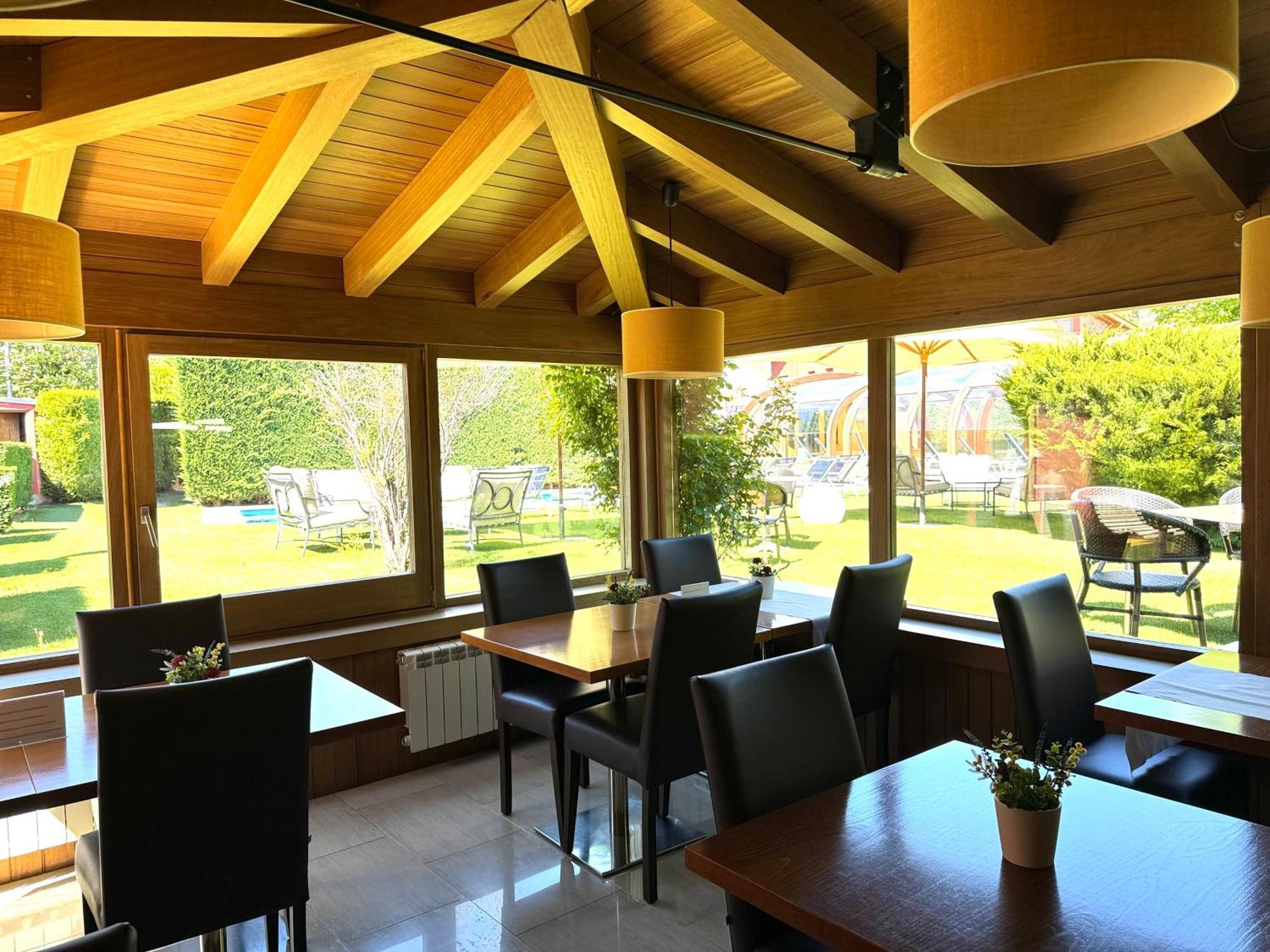 Hotel Del Lago Puigcerda Ngoại thất bức ảnh