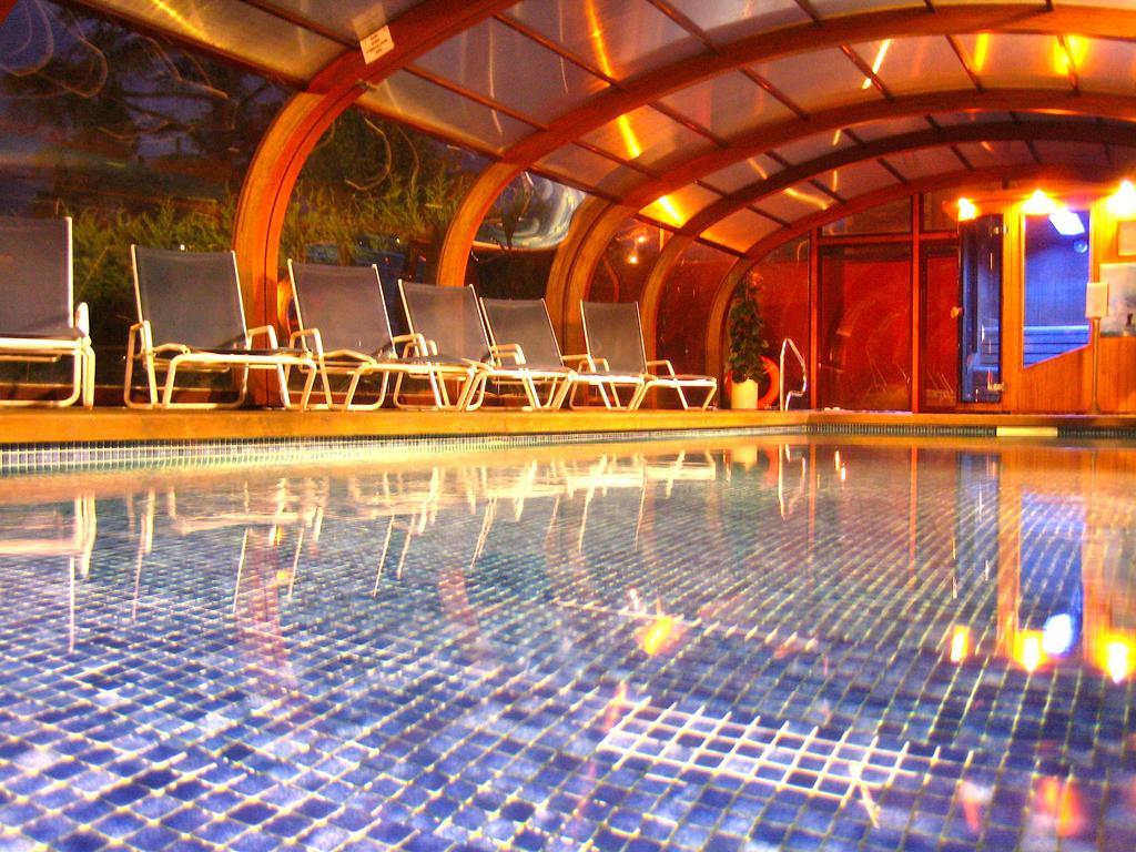 Hotel Del Lago Puigcerda Ngoại thất bức ảnh
