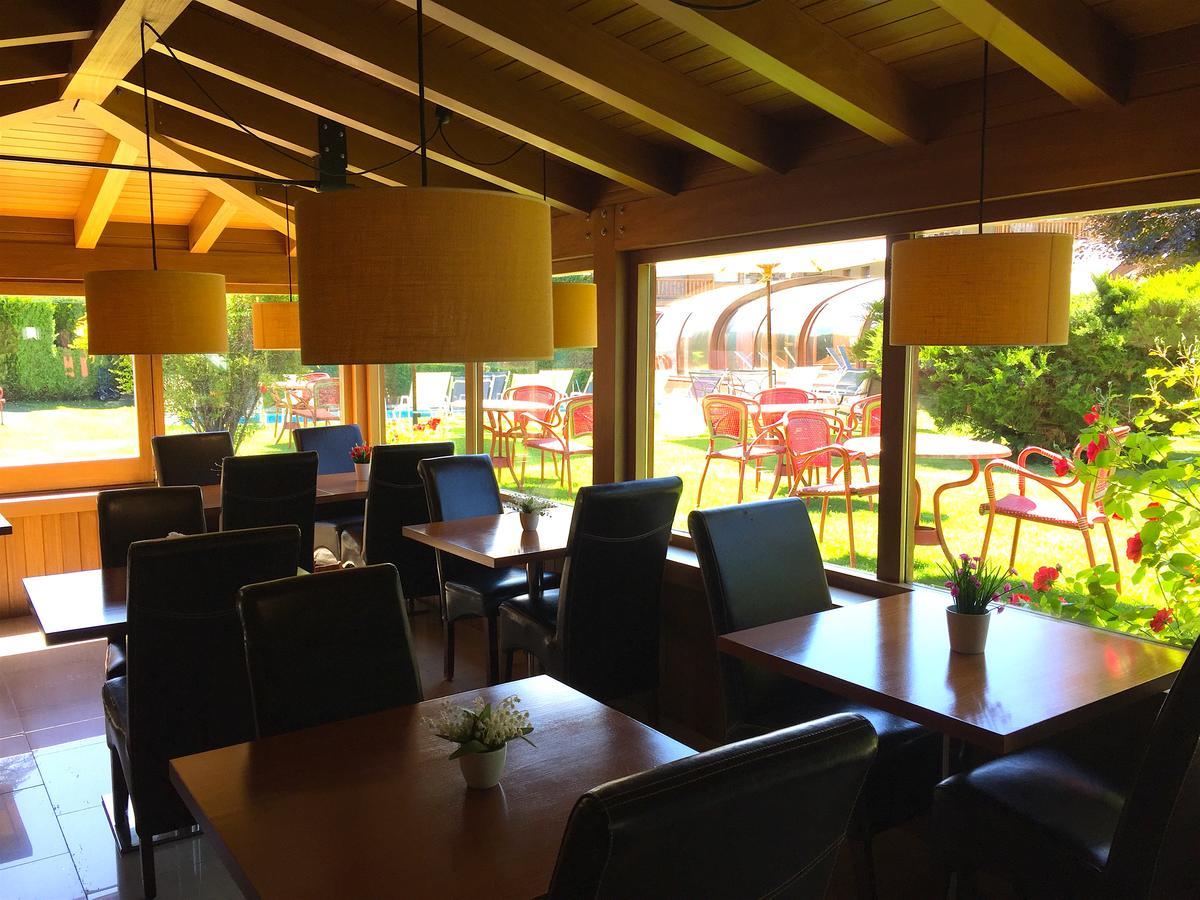 Hotel Del Lago Puigcerda Ngoại thất bức ảnh