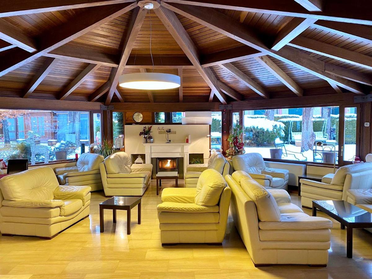 Hotel Del Lago Puigcerda Ngoại thất bức ảnh